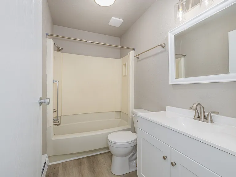1105 Rock Ave — Photo 12