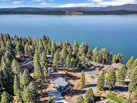 3rd image of 850 Lassen View Dr