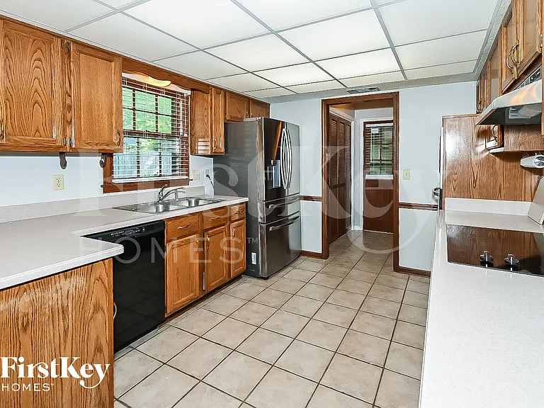 3004 Cane Creek Dr — Photo 7