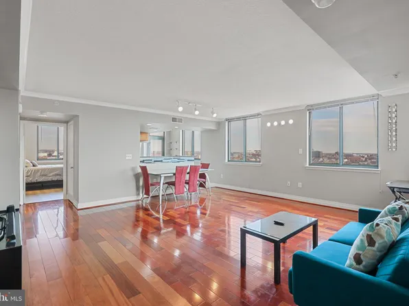 414 Water St Unit 2012, Baltimore, MD 21202