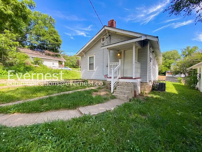 2 bed, 1.0 bath, 621 sqft, $1,045 — Photo 2