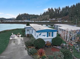 955 NE Mill St #A-15, Waldport, OR