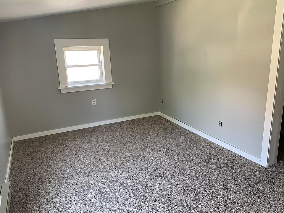 2nd image of 130 Glasgow St