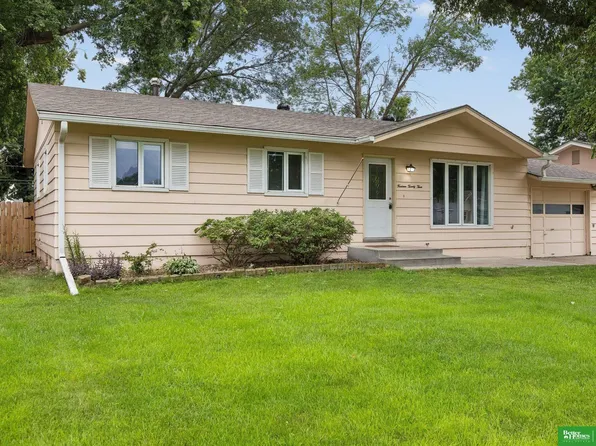 1423 W 10th St, Fremont, NE 68025