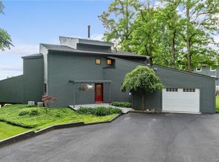 790 River Rd, Newburgh, NY 12550