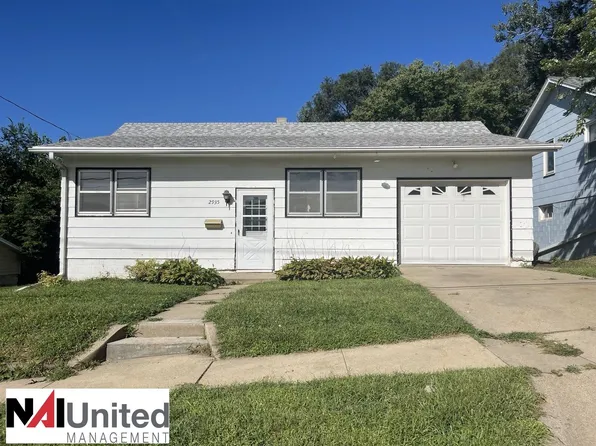 2935 S Cypress St, Sioux City, IA 51106