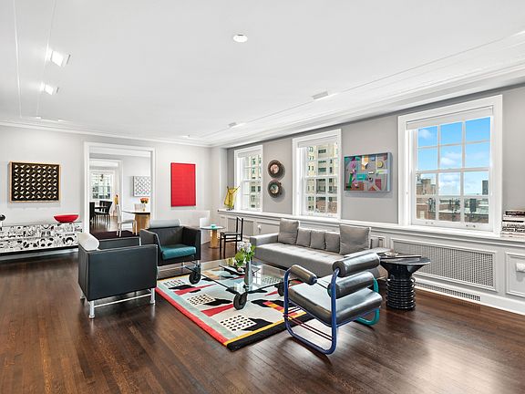 5th image of 233 E Walton Pl #15