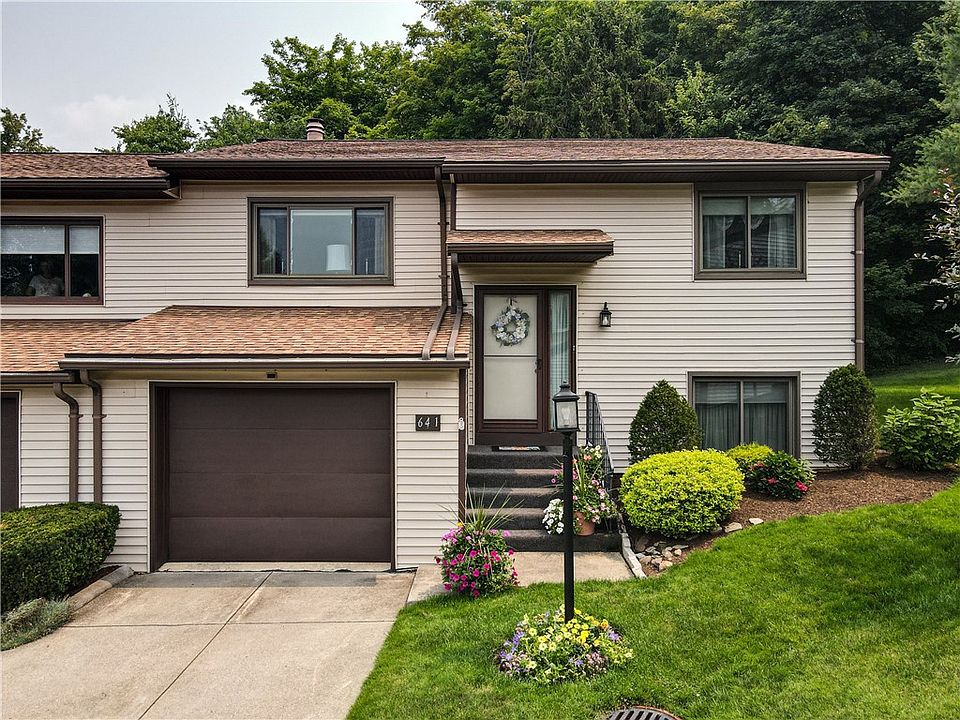 1st image of 641 Montroyale Dr