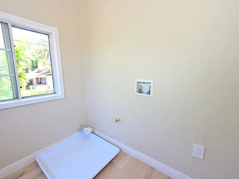 328 E Olive Ave — Photo 28