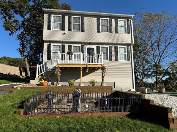 44 Dion Ave, Coventry, RI 02816