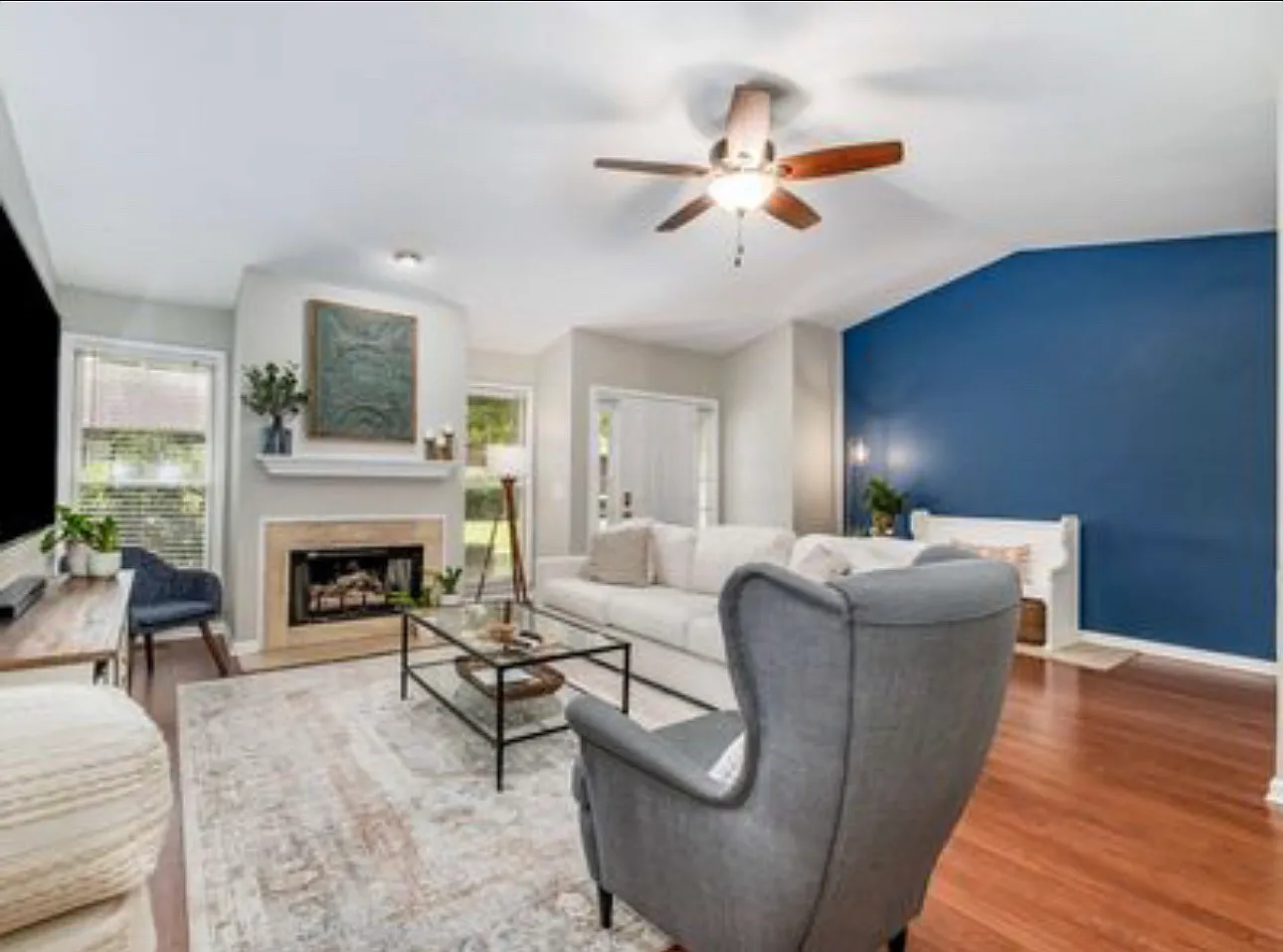 5 bed, 2306 sqft, $3,000 — Photo 1