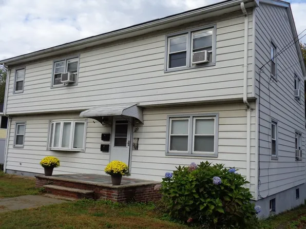 120 Franklin St, Stoneham, MA 02180
