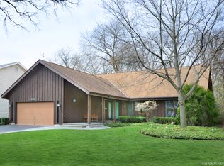 634 Rockland Ave, Lake Bluff, IL
