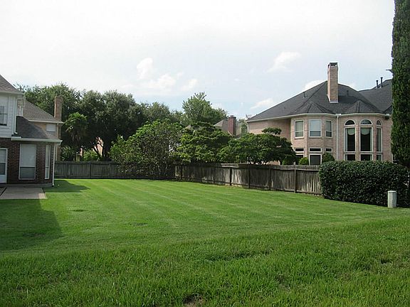 3rd image of 3411 Madeleine Ct