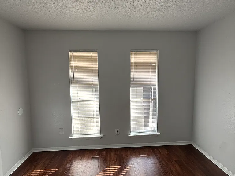 311 Blake Dr #B — Photo 9