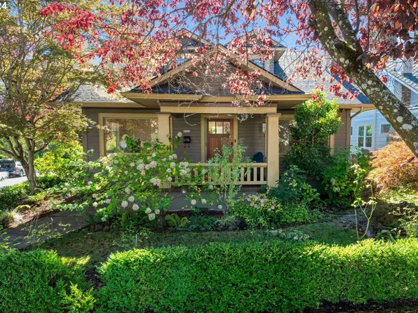 2434 NE Tillamook St, Portland, OR 97212