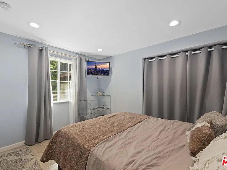 641 Walther Way — Photo 48