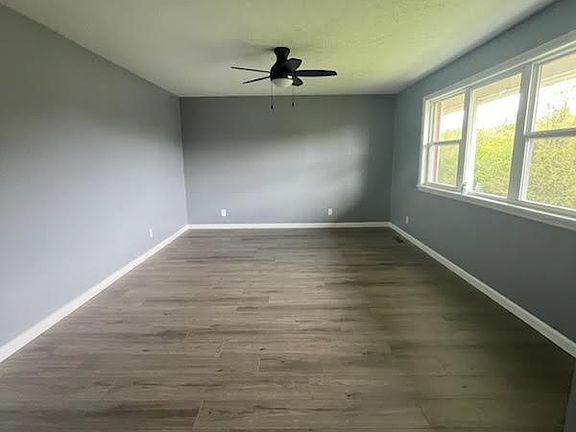 3rd image of 174 Drewjamie Dr