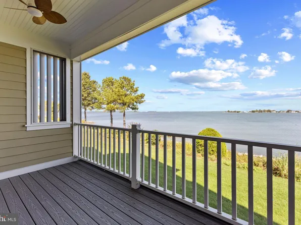 346 Narrows Pointe Dr, Grasonville, MD 21638