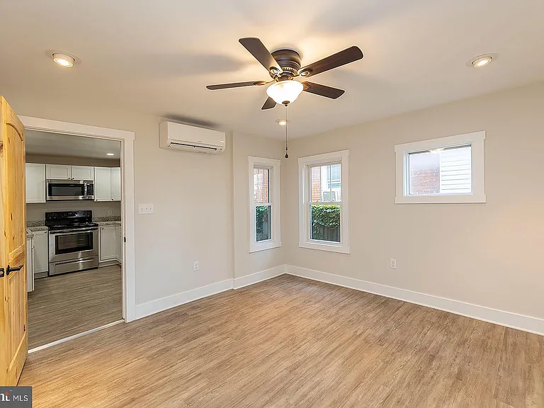 550 N Loudoun St #1 — Photo 11