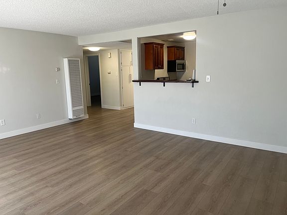 4th image of 375 W Vernon Dr #C
