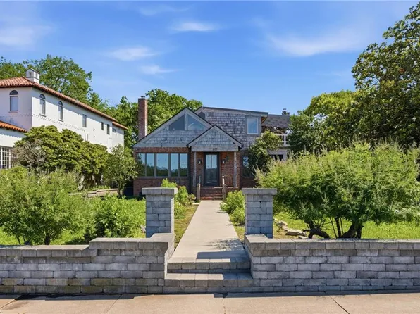607 Mayflower Rd, Norfolk, VA 23508