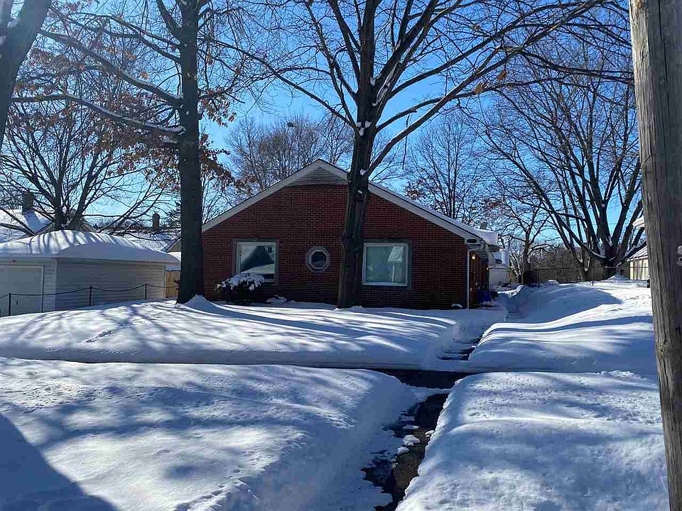 1st image of 2014 Douglas St #1