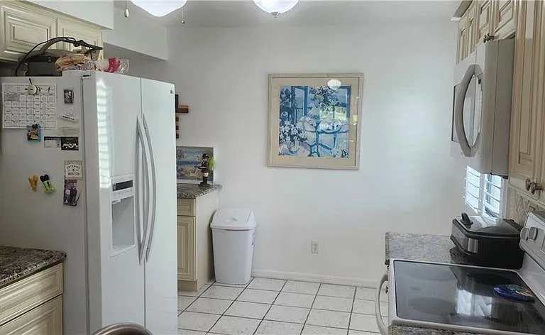 219 Fox Glen Dr #1107 — Photo 8
