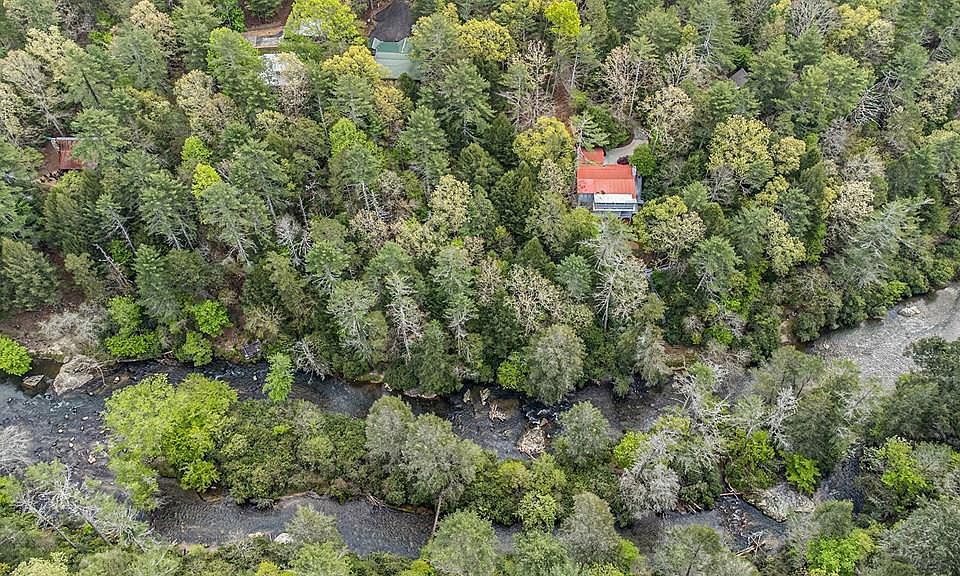 1st image of 48 Indian Cave Rd