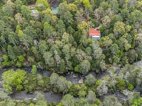 48 Indian Cave Rd, Ellijay, GA 30536