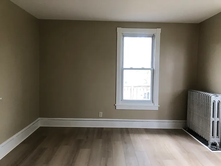 3505 Saint Lawrence Ave #1 — Photo 8