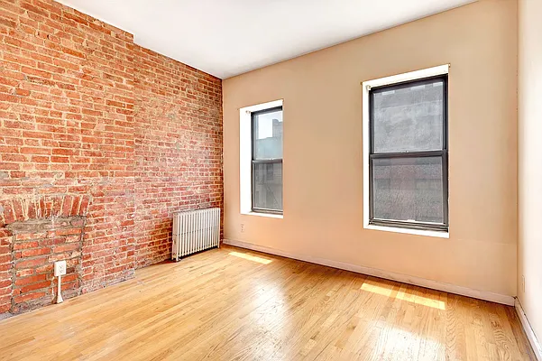 Rented by Cooper & Cooper Real Estate | media 3