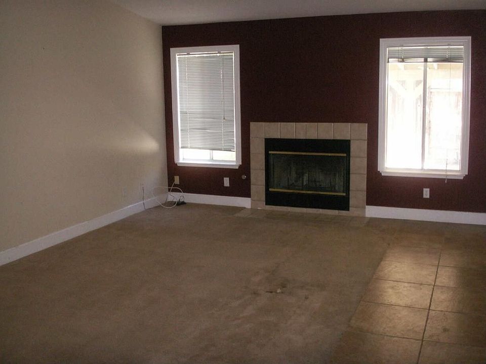 2nd image of 1014 Rhoda Ave