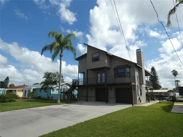 13422 Susan Dr, Hudson, FL 34667