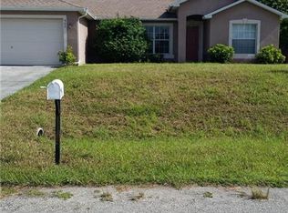 905 NE 15th St, Cape Coral, FL 33909