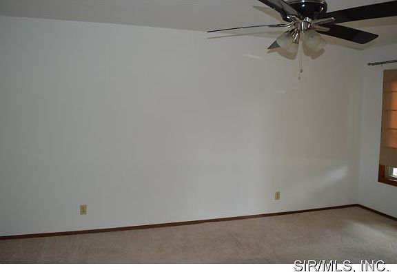 5th image of 107 Perrottet Dr