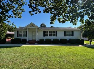 175 Country Way Dr, Lincolnton, NC 28092