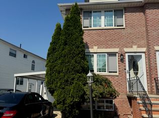 28 Shale St, Staten Island, NY 10314