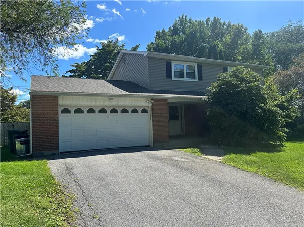 7198 Heather Rd, Macungie, PA 18062