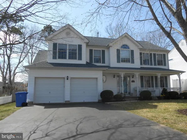 492 Coral Ln, Manahawkin, NJ 08050