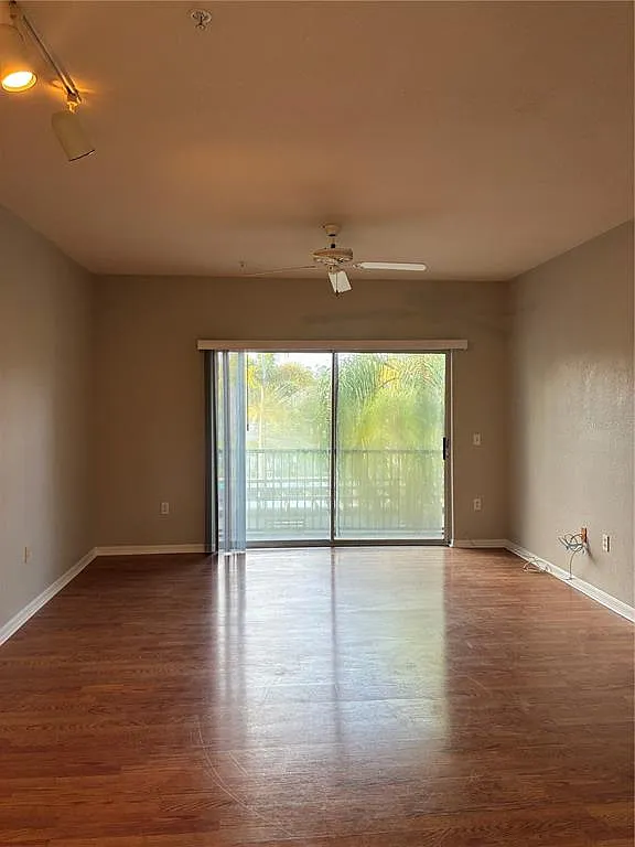 1 bed, 1.0 bath, 715 sqft, $1,500 — Photo 3