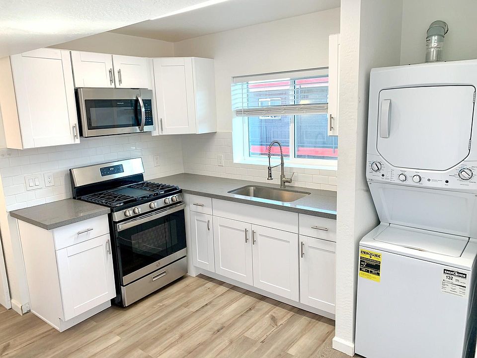 1st image of 834 N 13th Ave #201