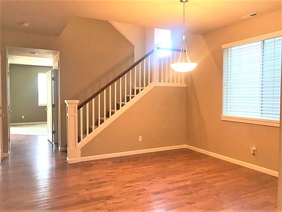 4th image of 5112 162nd Pl SE