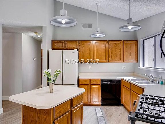 4th image of 3836 Twig Ln