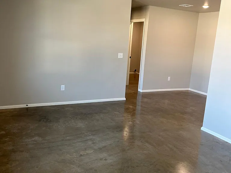 117 N Elm Ave #117 — Photo 5