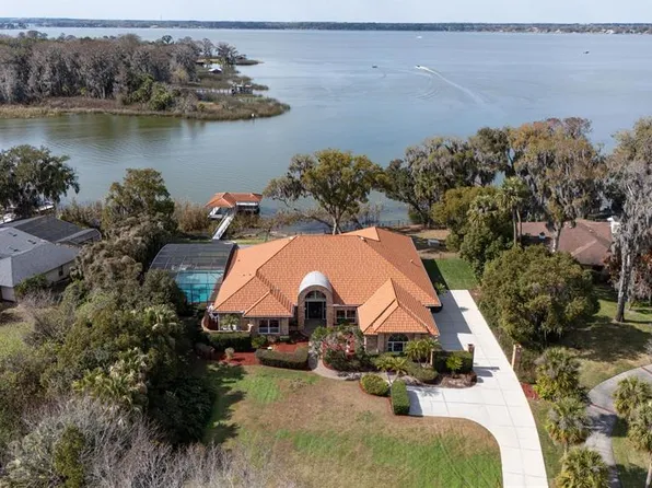 1359 Elysium Blvd, Mount Dora, FL 32757