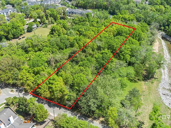 2nd image of 229 East Dr
