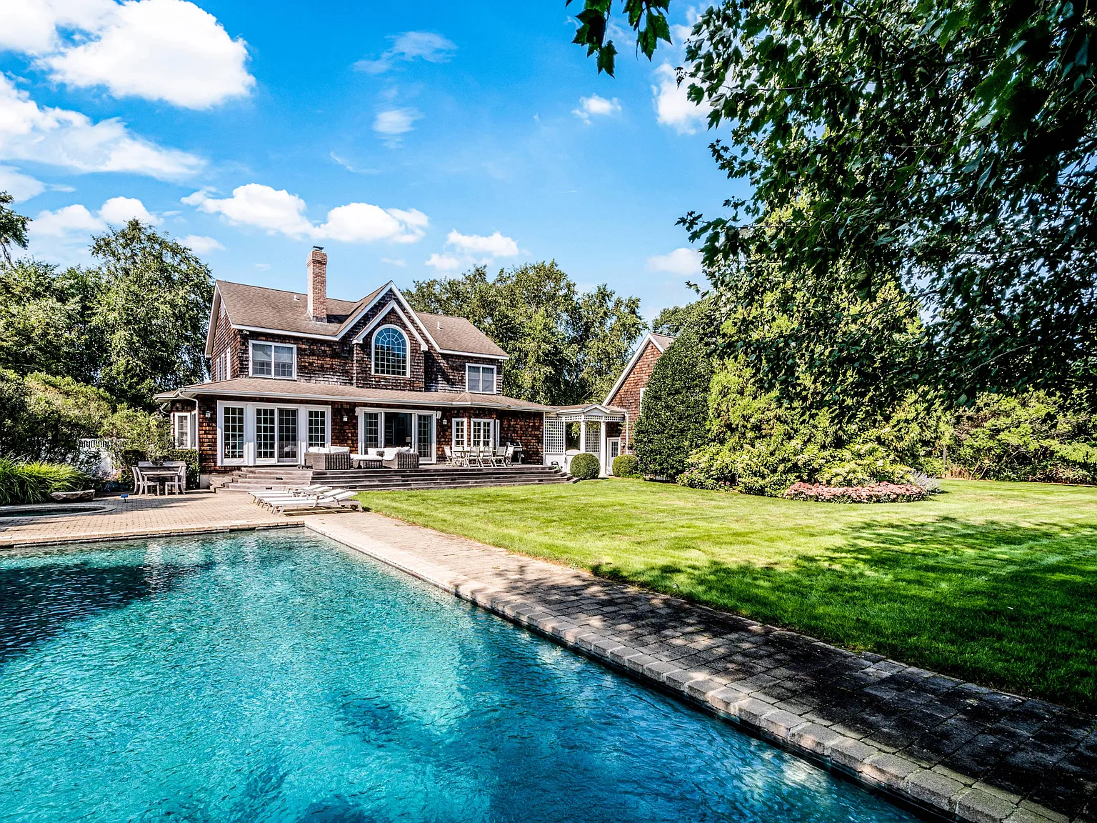 Spacious Bridgehampton Home - Available Sept 10 - May 10, 2027 — Photo 2