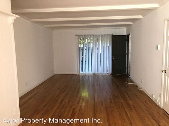 2nd image of 12823 Kling St APT 2