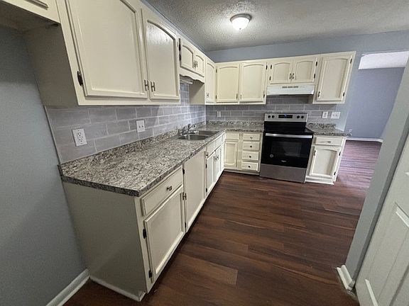 5th image of 517 W Market St APT A